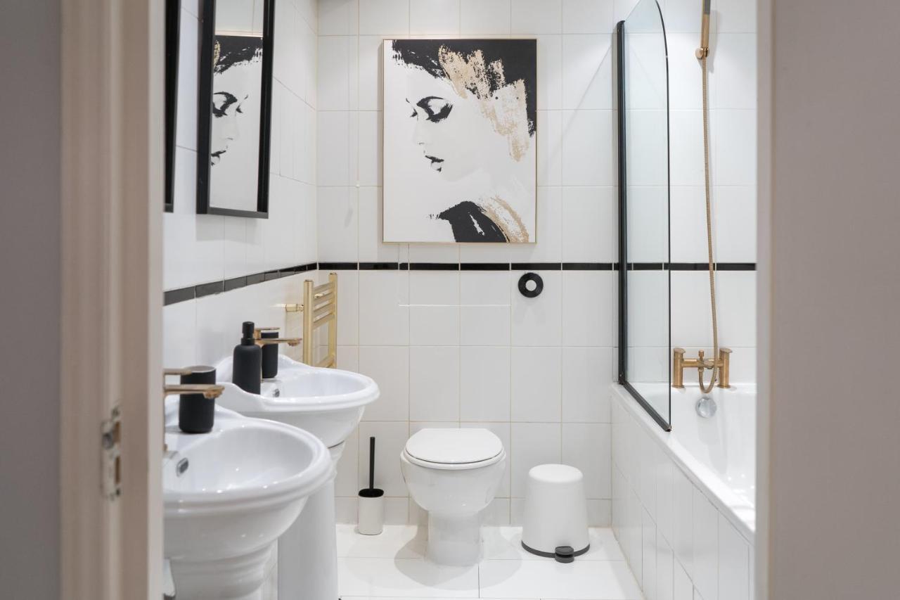 Camden Luxury Flat With Private Patio Apartment London Bagian luar foto