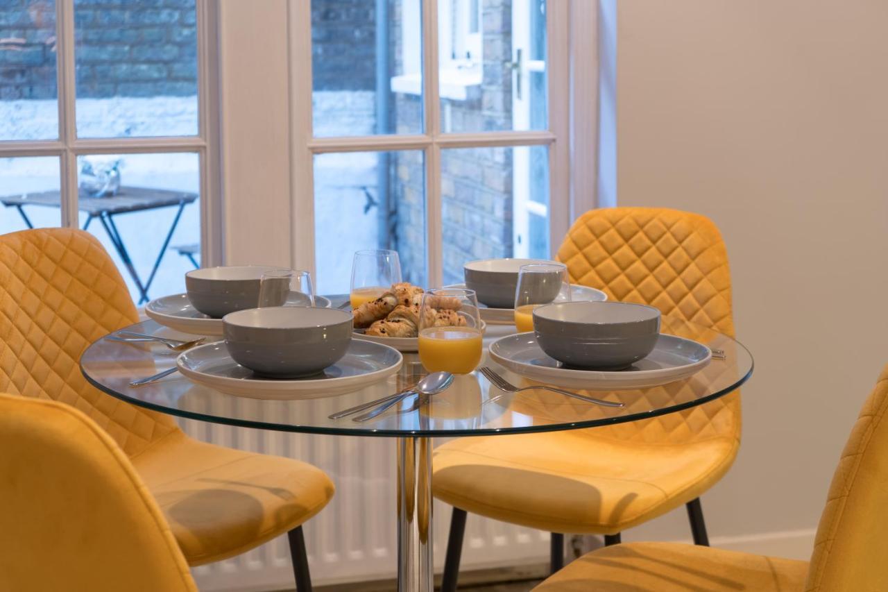 Camden Luxury Flat With Private Patio Apartment London Bagian luar foto
