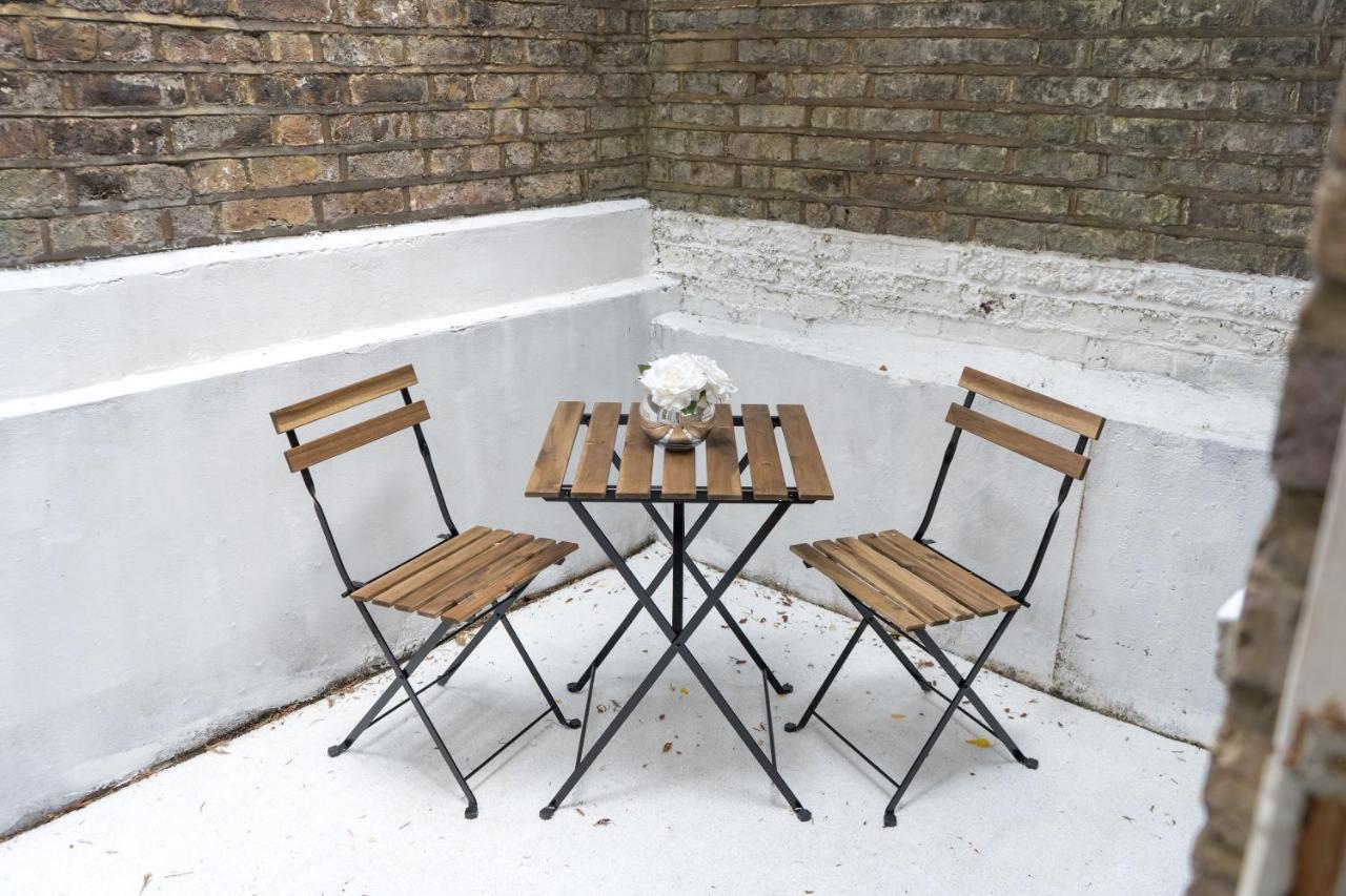 Camden Luxury Flat With Private Patio Apartment London Bagian luar foto